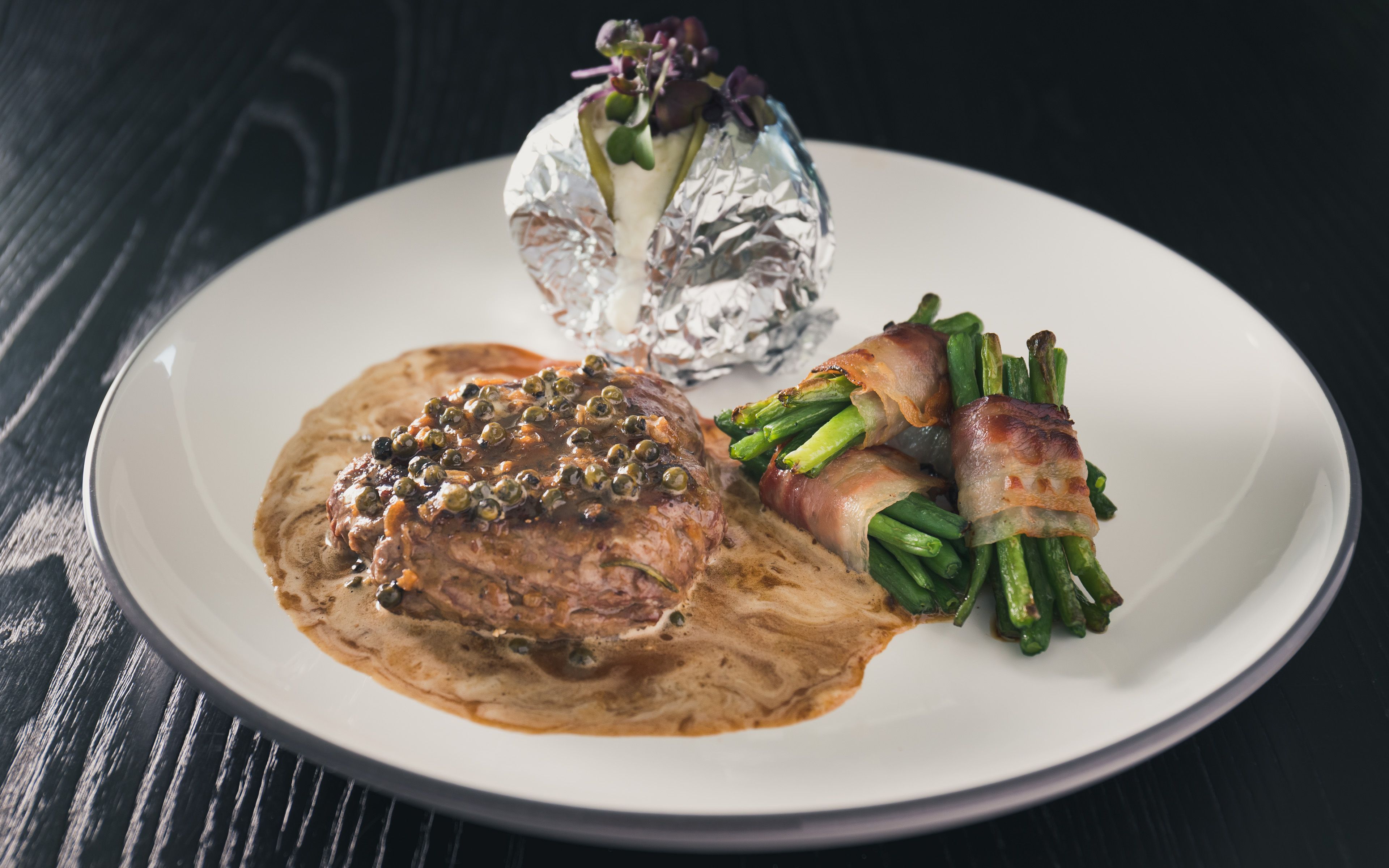 Klassisches Rinderfilet mit Pfefferrahmsauce