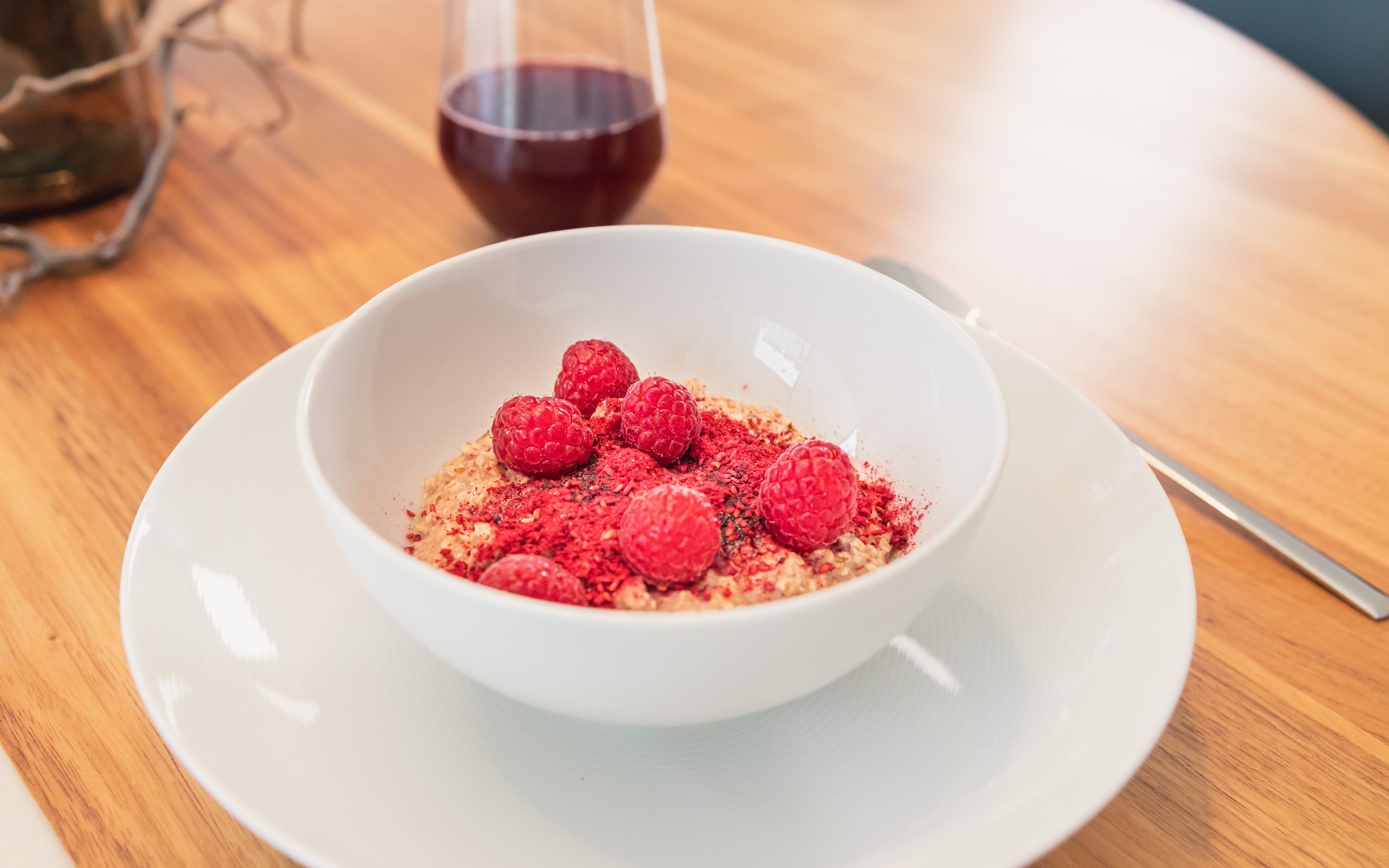 Mandel-Himbeer-Porridge