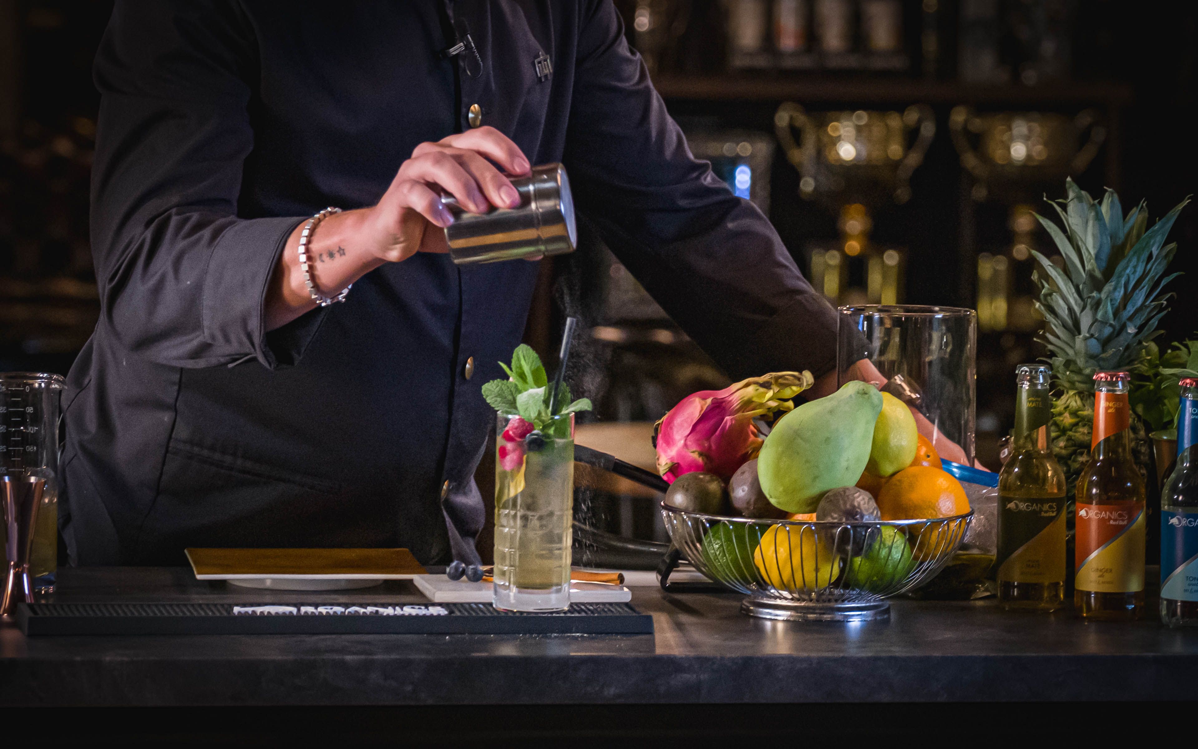 Cigar Smoked Lemon Mojito