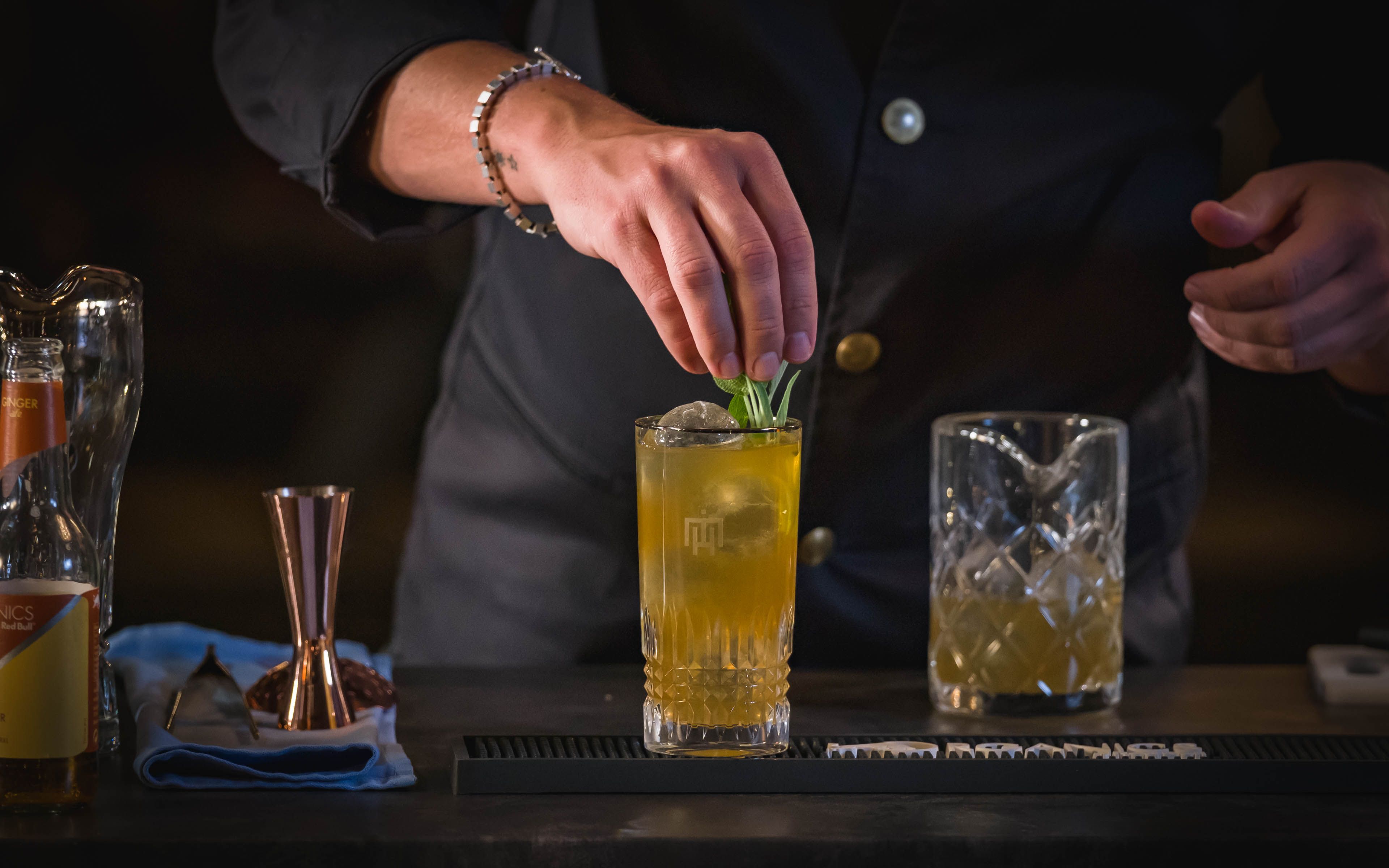 Bacardi Cuatro Ginger Ale