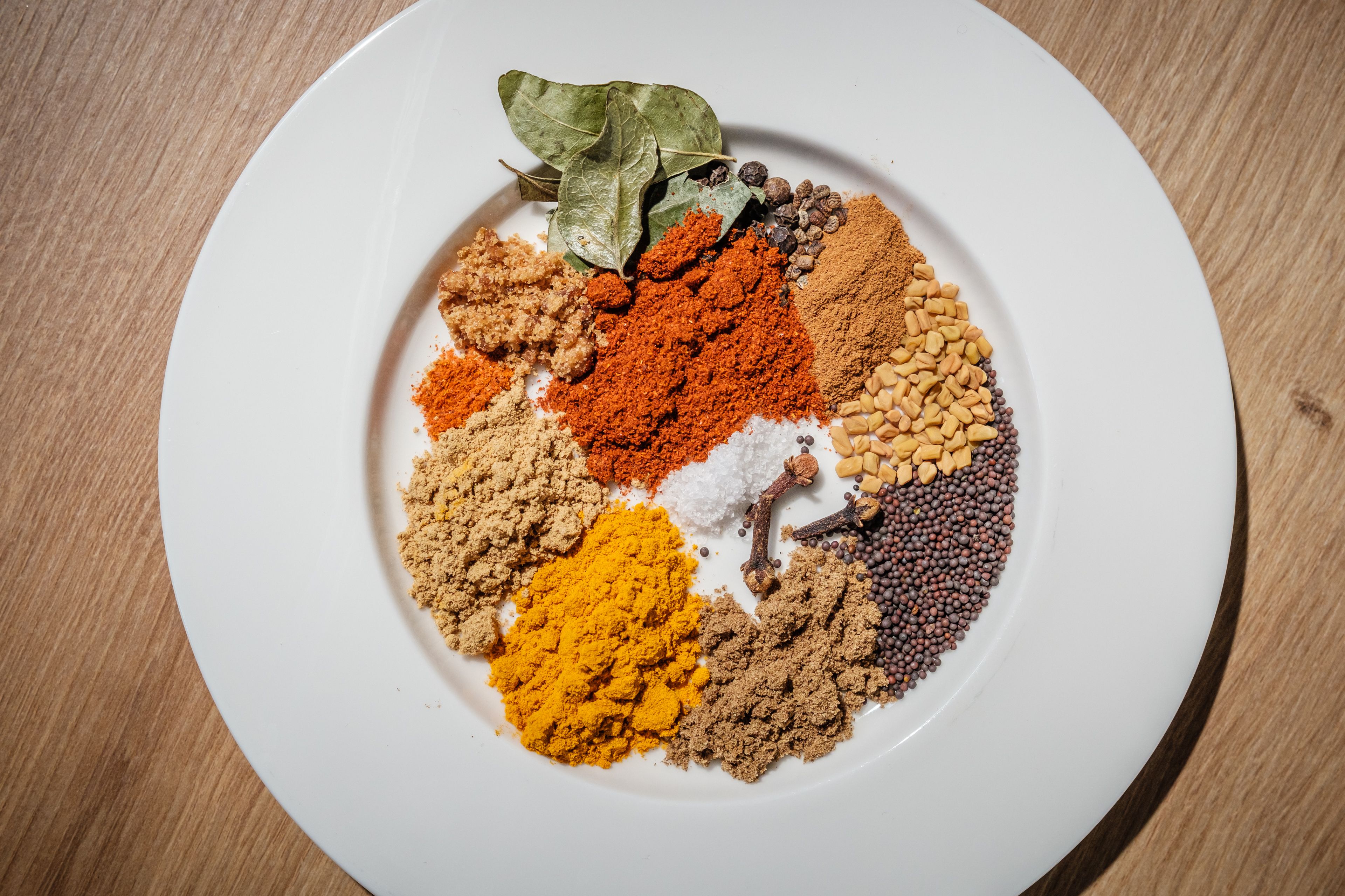 Curry-Gewürzmischung aufwändig