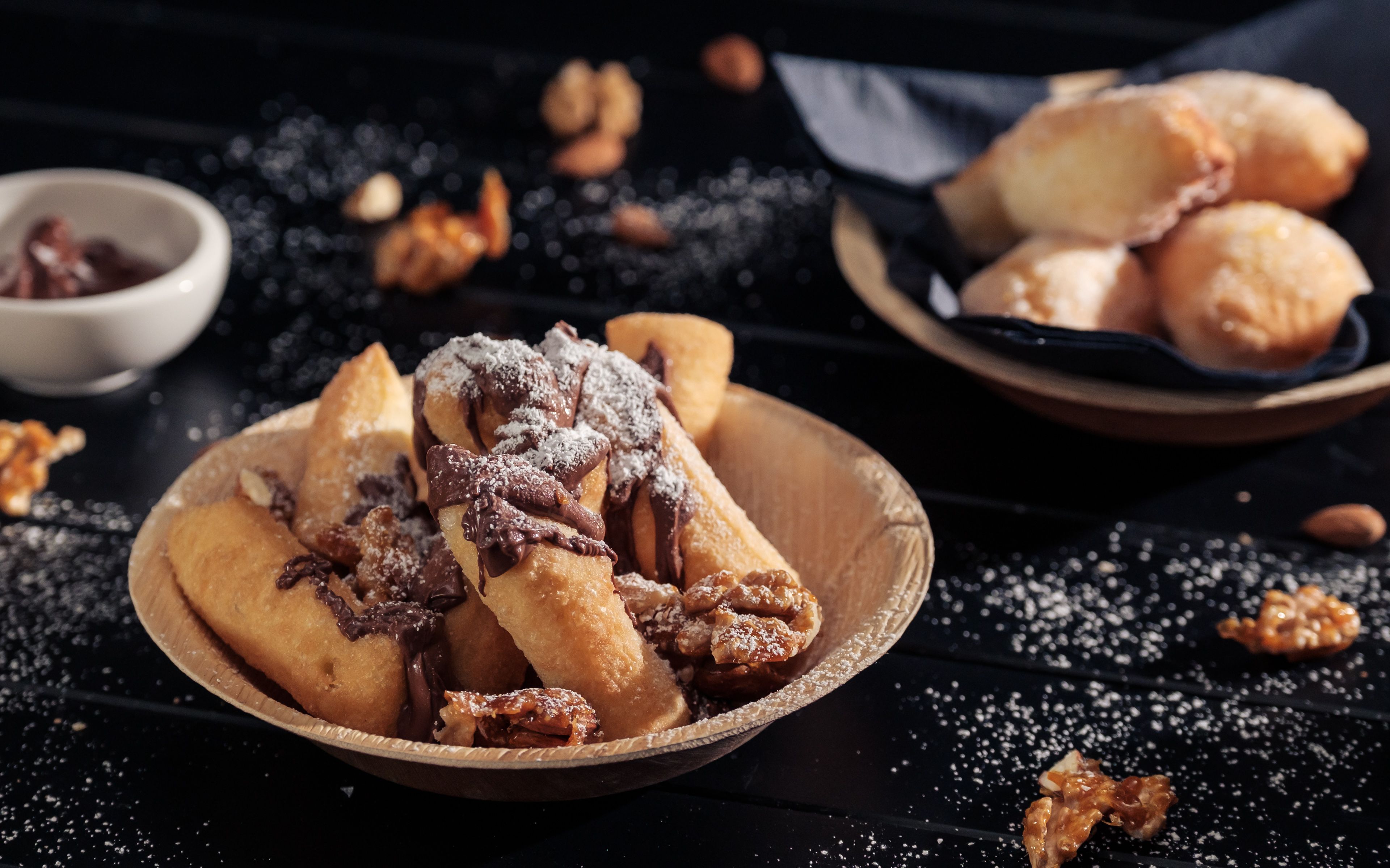 Frittierte Nuss-Nougat-Streifen