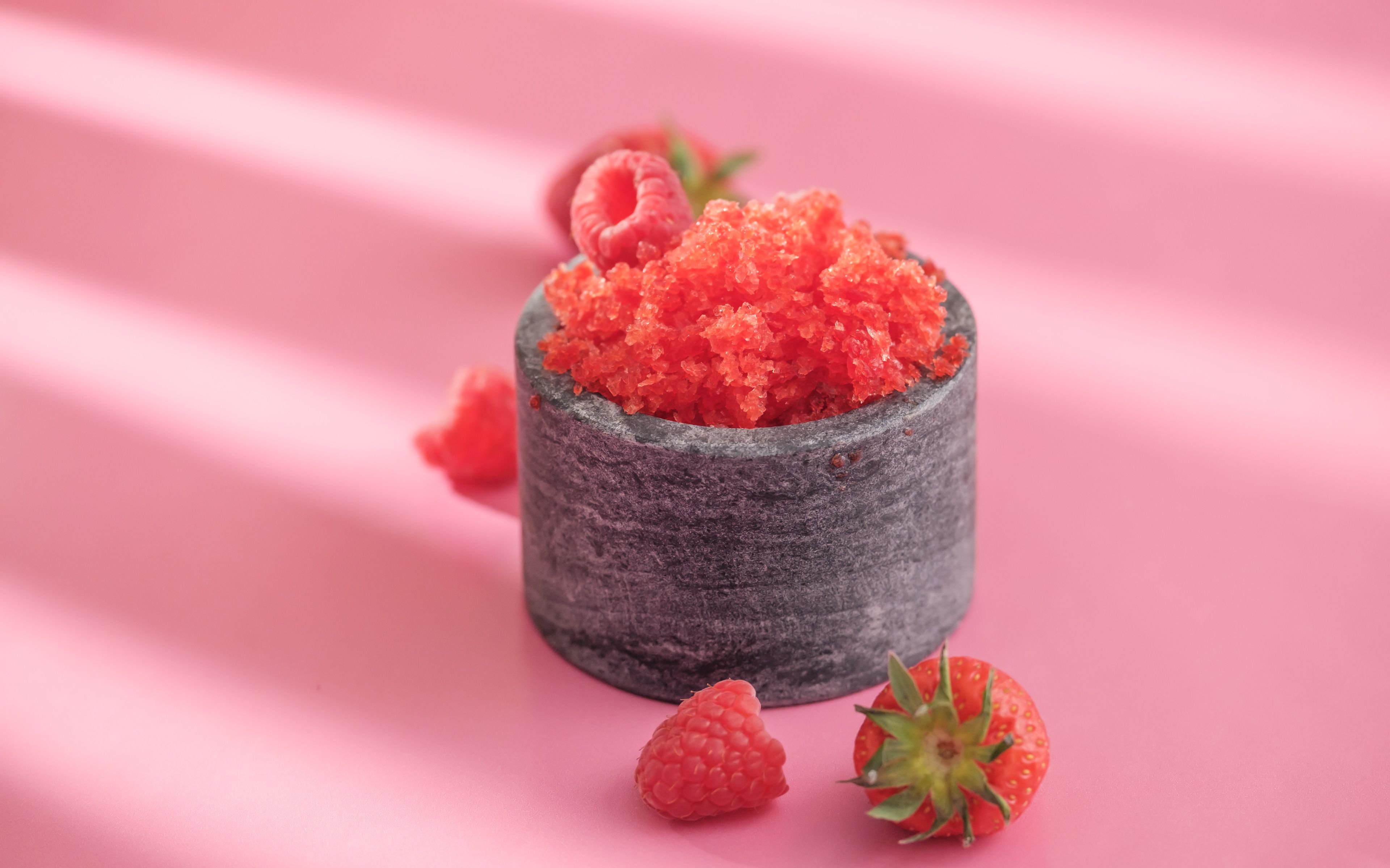 Rotes Früchtetee-Granité