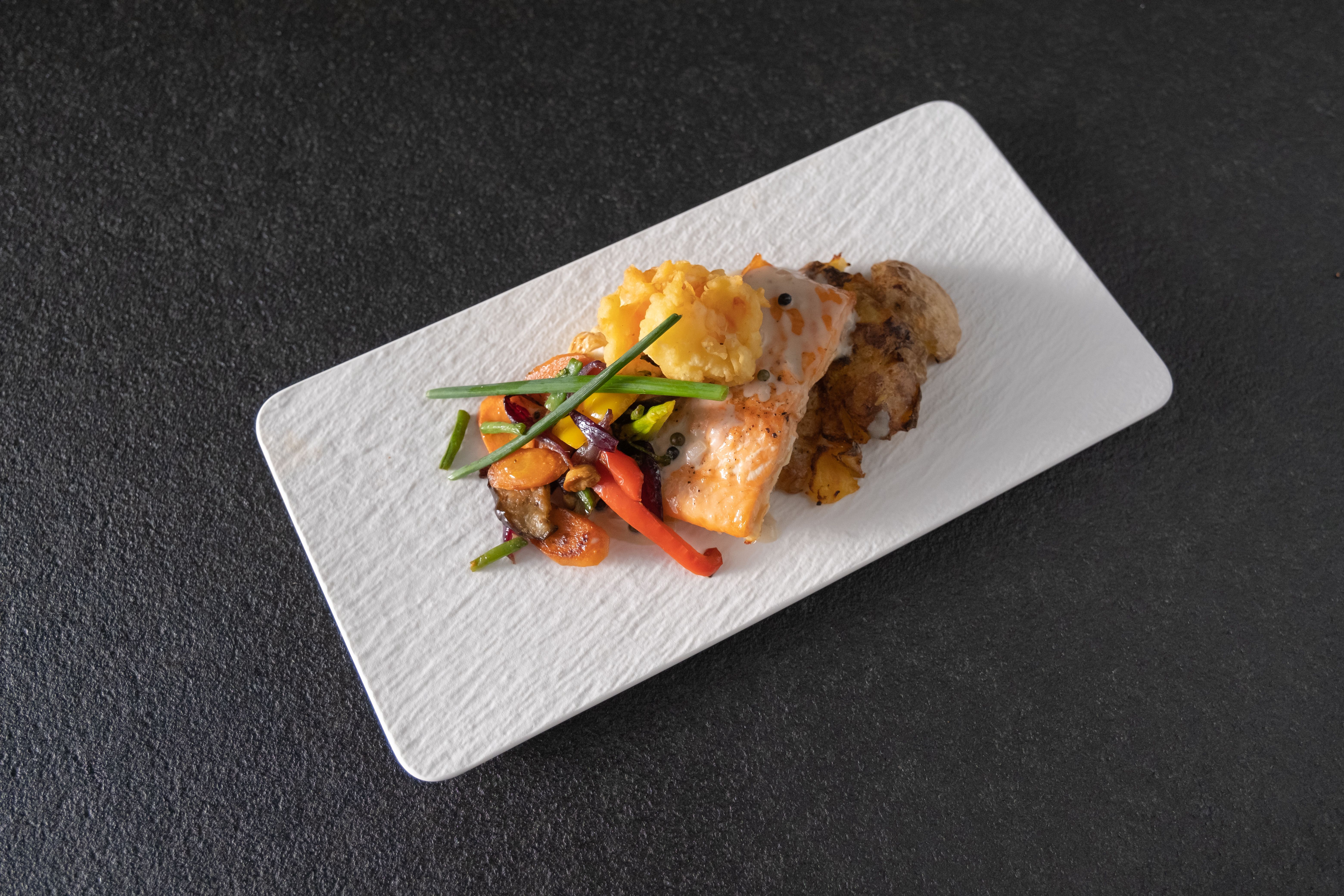 Lachs mit Tempura-Garnelen