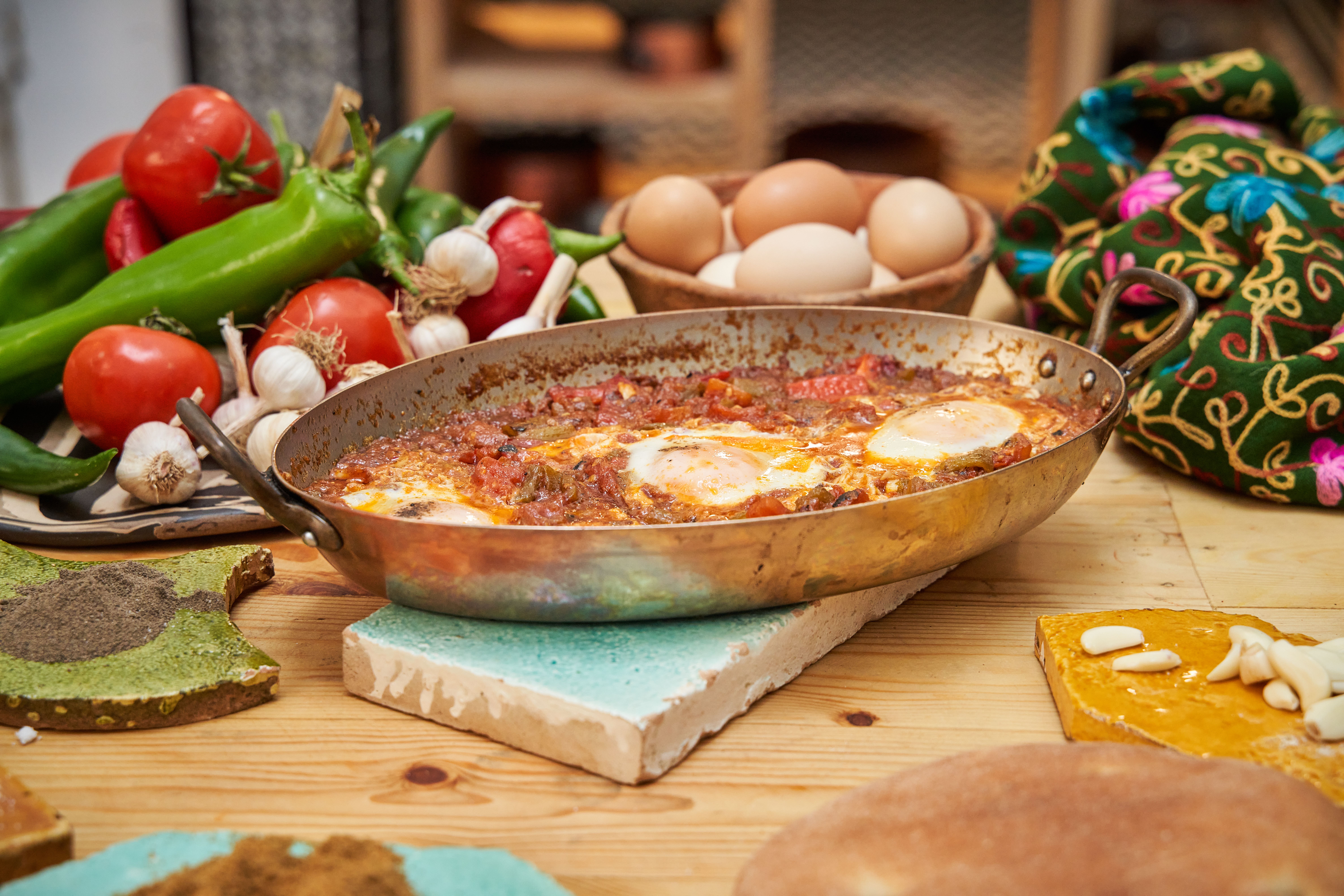 Shakshuka mit gegrilltem Gemüse