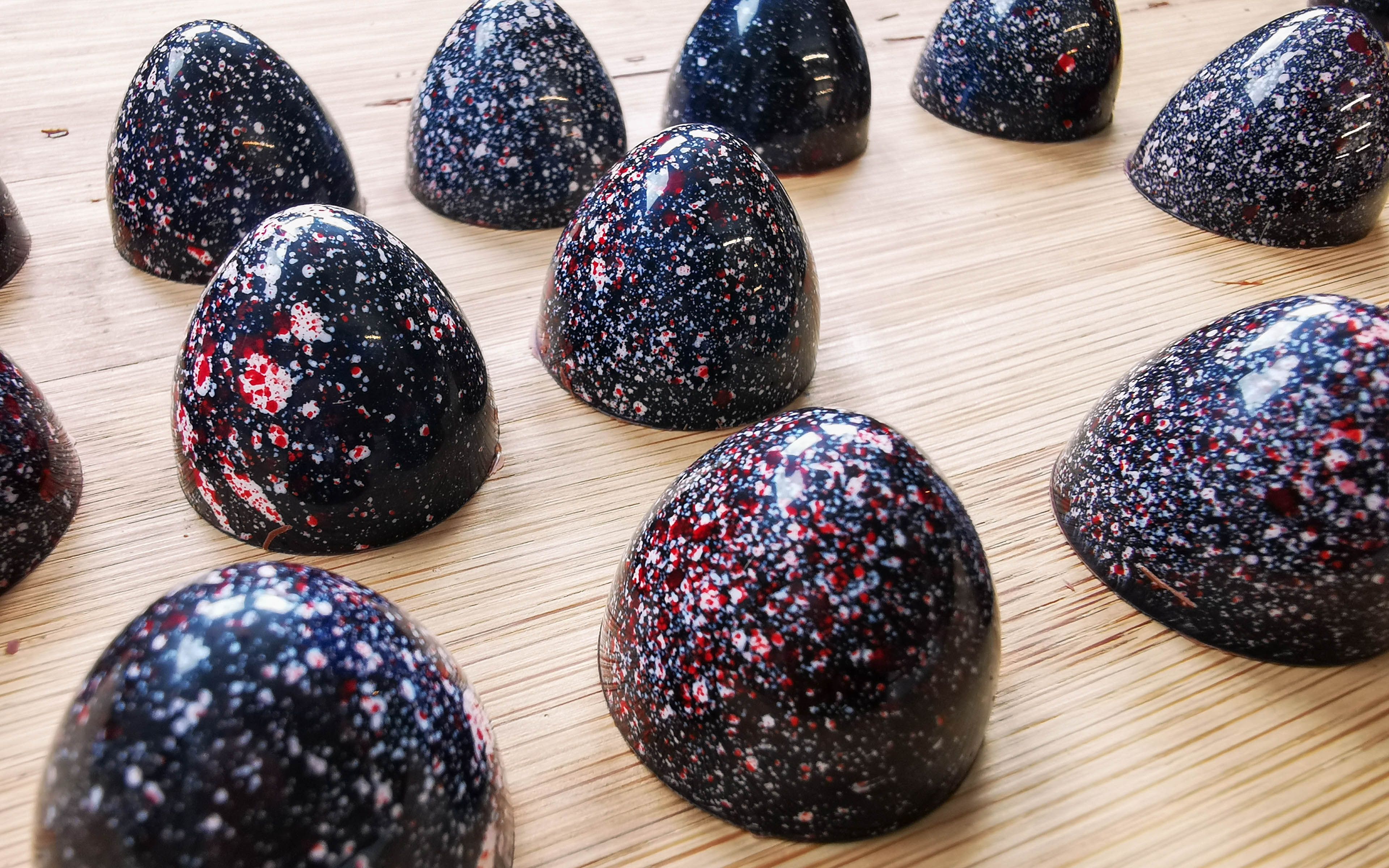 Apfel-Kardamom-Karamell-Pralinen